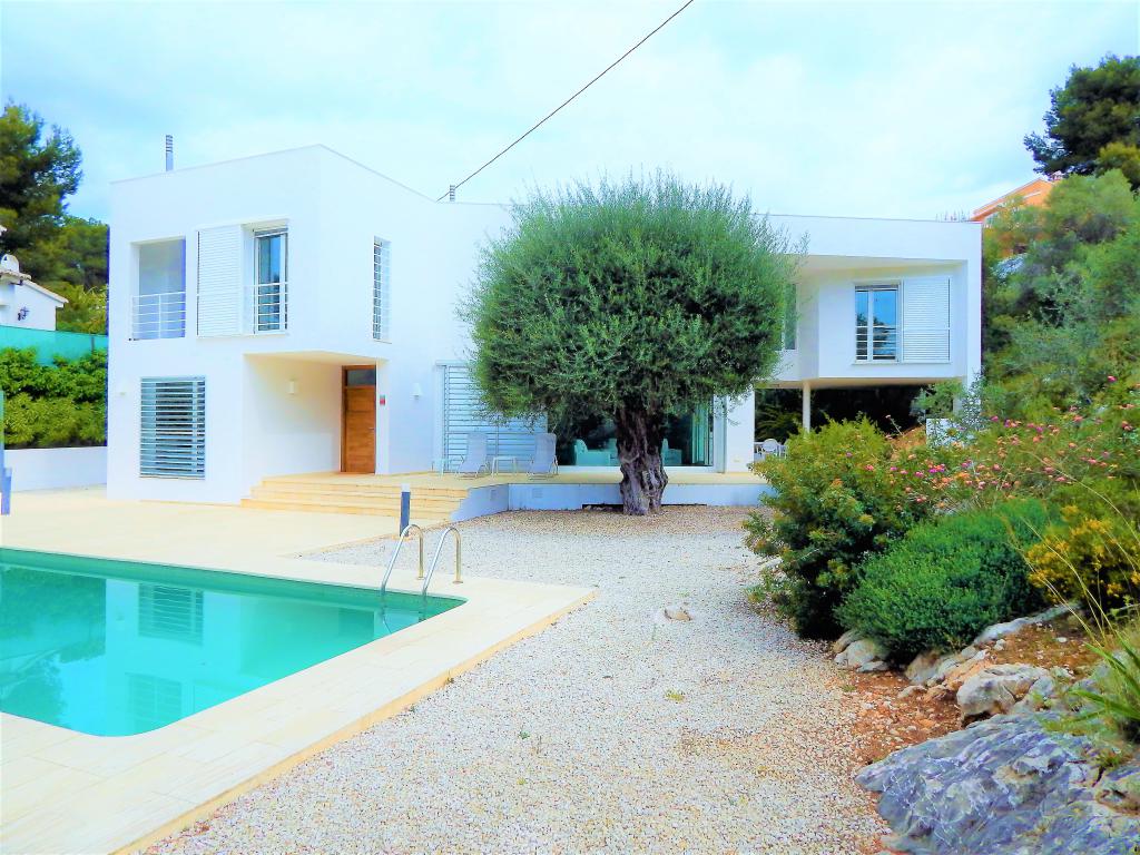 Qlistings Spectacular Modern 5 Bed Villa only 10 mins Walk to El Portet Beach in Moraira image 22