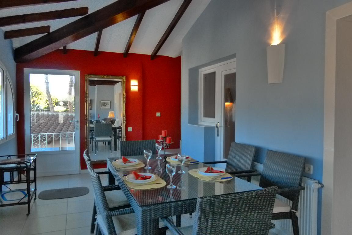 Qlistings 4 bedroom and 4 bathroom villa with Fantastic Seaviews in Pla Del Mar Moraira image 12