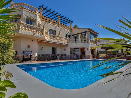 Superb Spacious 6 Bedroom Villa In Javea