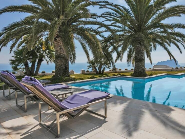 Fantastic 6 Bed Finca on a Large Plot With Sea Views In Benissa