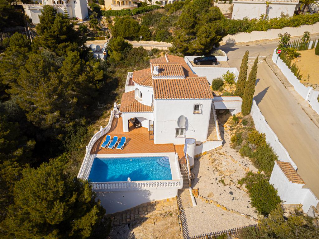Villa in Cumbre Del Sol 