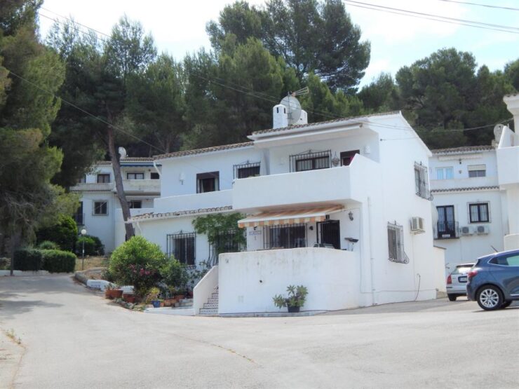 Qlistings - Three bedroom apartment Villotel, Moraira. Property Image