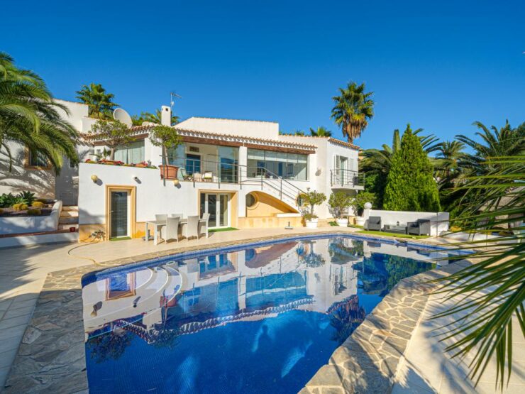Fantastic 4 Bed Villa Possibly in The Best Location In Moraira with Sea Views