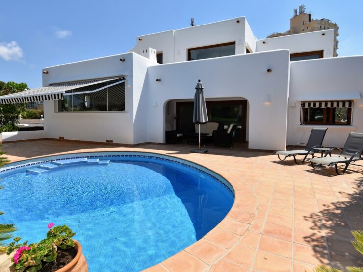 Ibiza Style 4 Bed Villa In an Exclusive Area of Moraira, Pla Del Mar