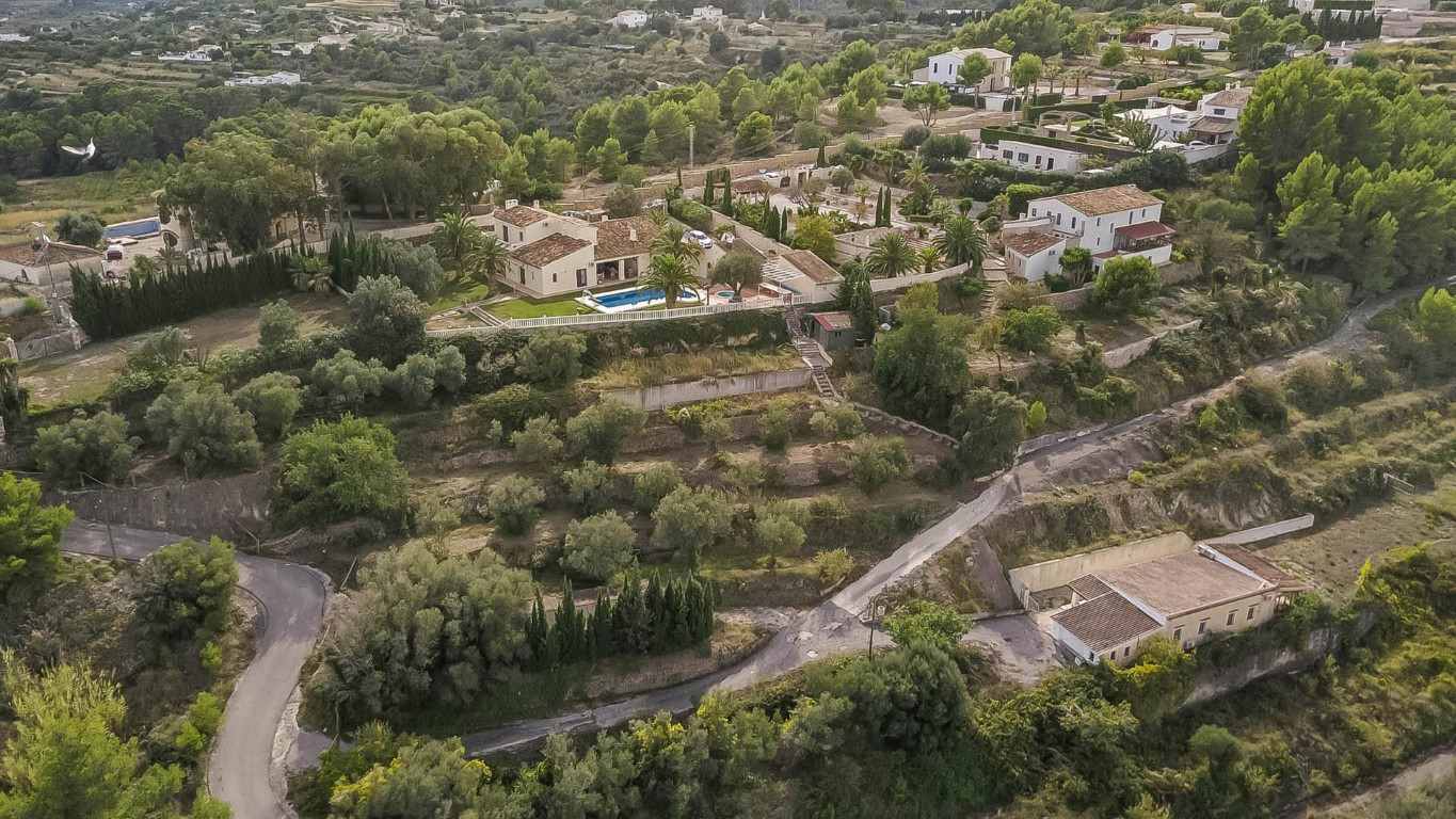 7 bedroom 5 bathroom Beautiful spacious finca with panoramic views for sale in Benissa