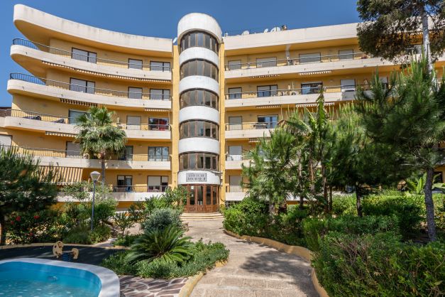 Apartment for sale in the center of Moraira