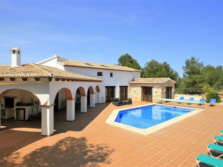 Main Photo of a 7 bedroom  Finca for sale