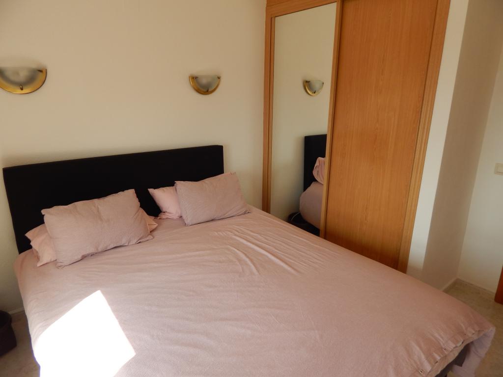 Duplex in Exclusive to Oceanview Estates we bring you this amazing three bedroom 2 bathroom apartment boasting the best sea views on the Costa Blanca. 
