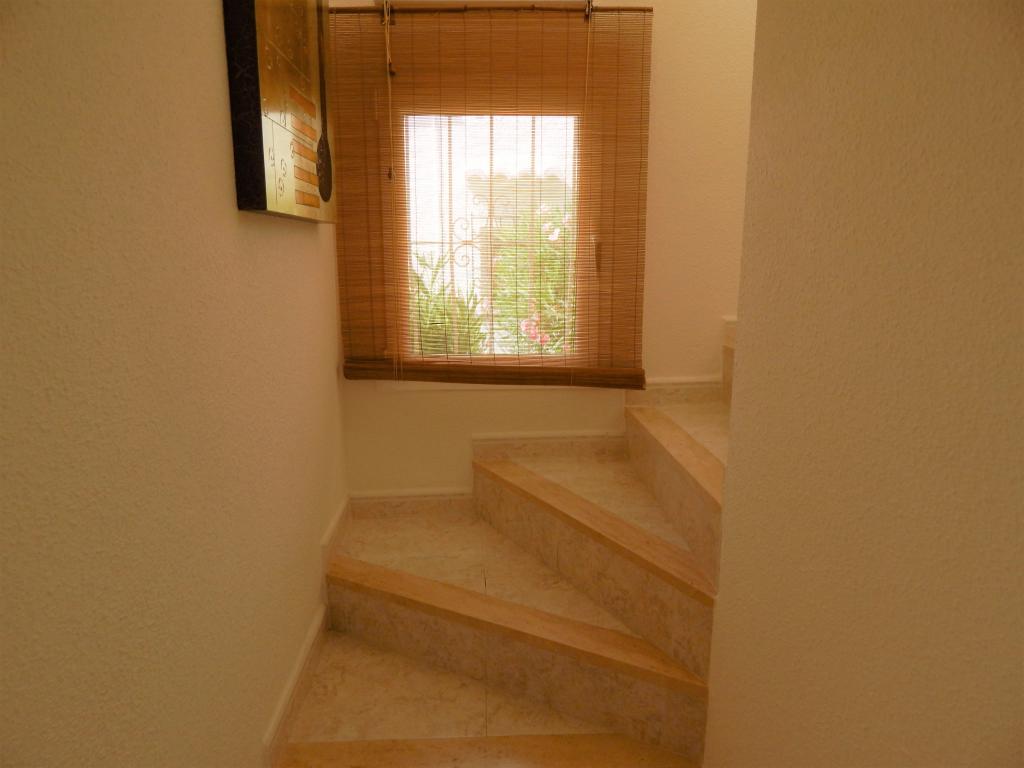 Duplex in Exclusive to Oceanview Estates we bring you this amazing three bedroom 2 bathroom apartment boasting the best sea views on the Costa Blanca. 