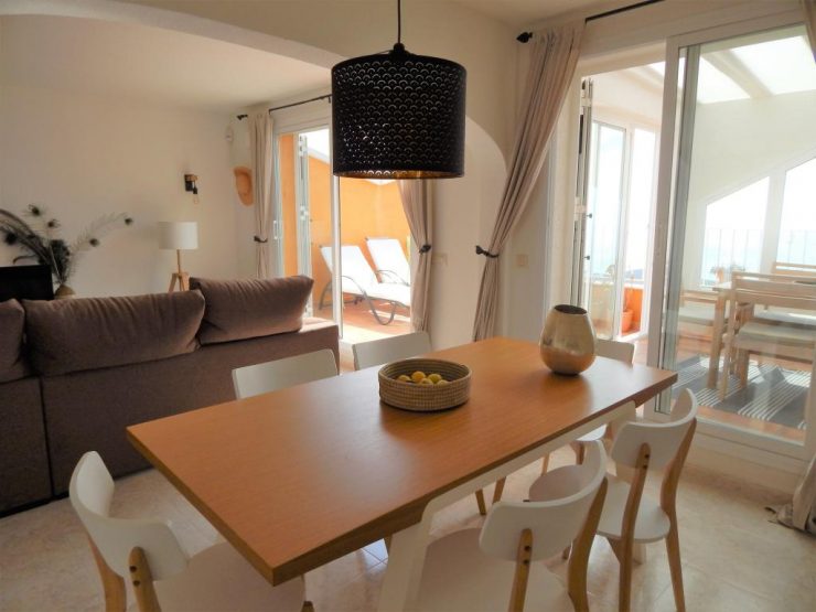 Duplex in Exclusive to Oceanview Estates we bring you this amazing three bedroom 2 bathroom apartment boasting the best sea views on the Costa Blanca. 