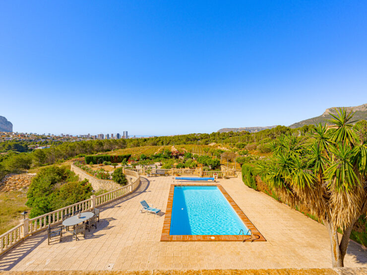 Charming Country 3 Bed Villa with Sea Views – Very Tranquil Location But Only 5 Minutes from Calpe Center